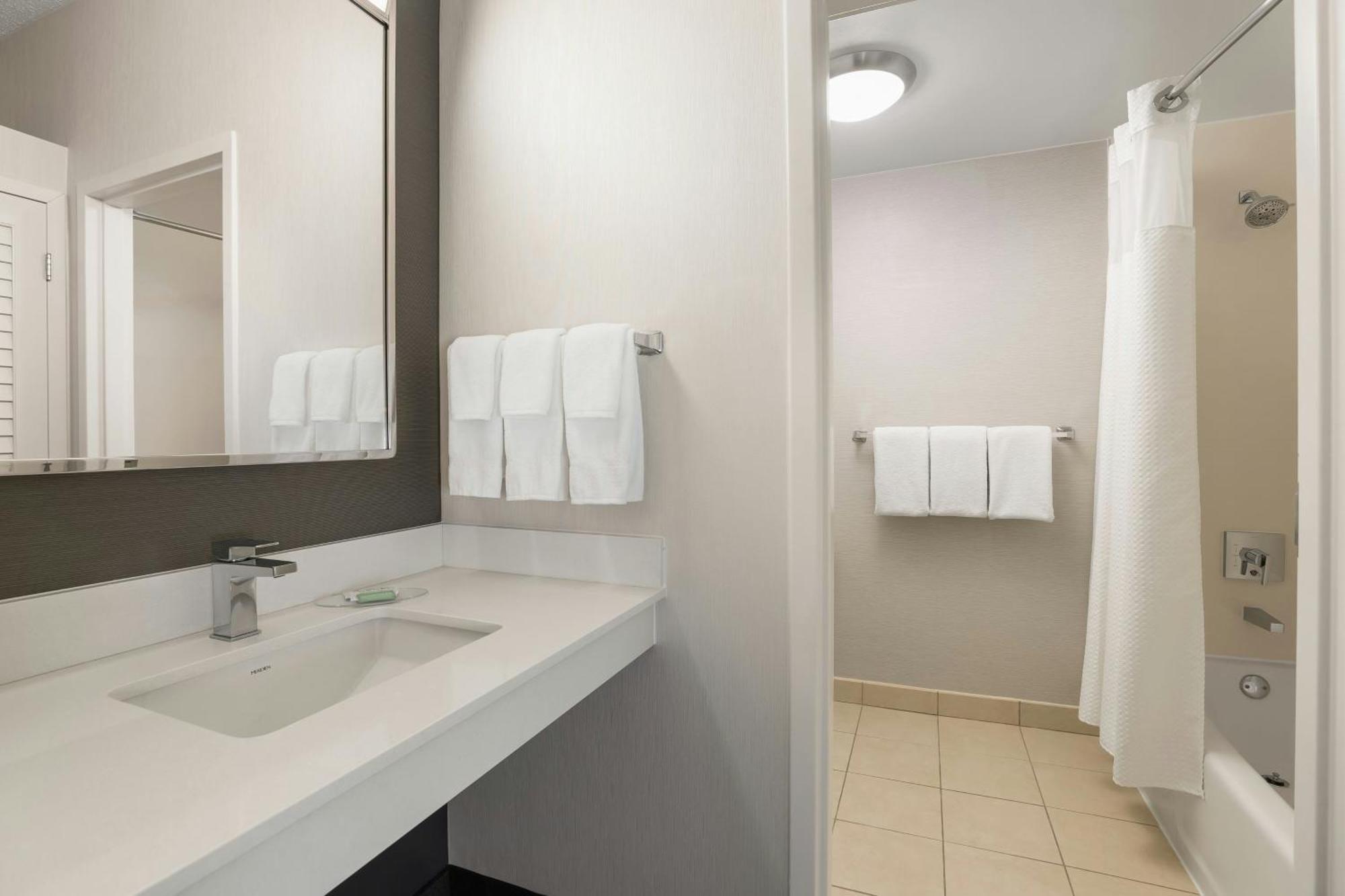 Courtyard By Marriott Minneapolis-St. Paul Airport Mendota Heights Exterior foto